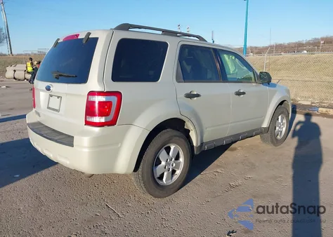2009 Ford Escape Xlt from USA, damaged, VIN 1FMCU03G59KA36726
